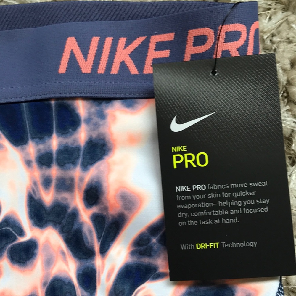 Nike Pro Shorts Girls - NEW - Picture 4 of 4